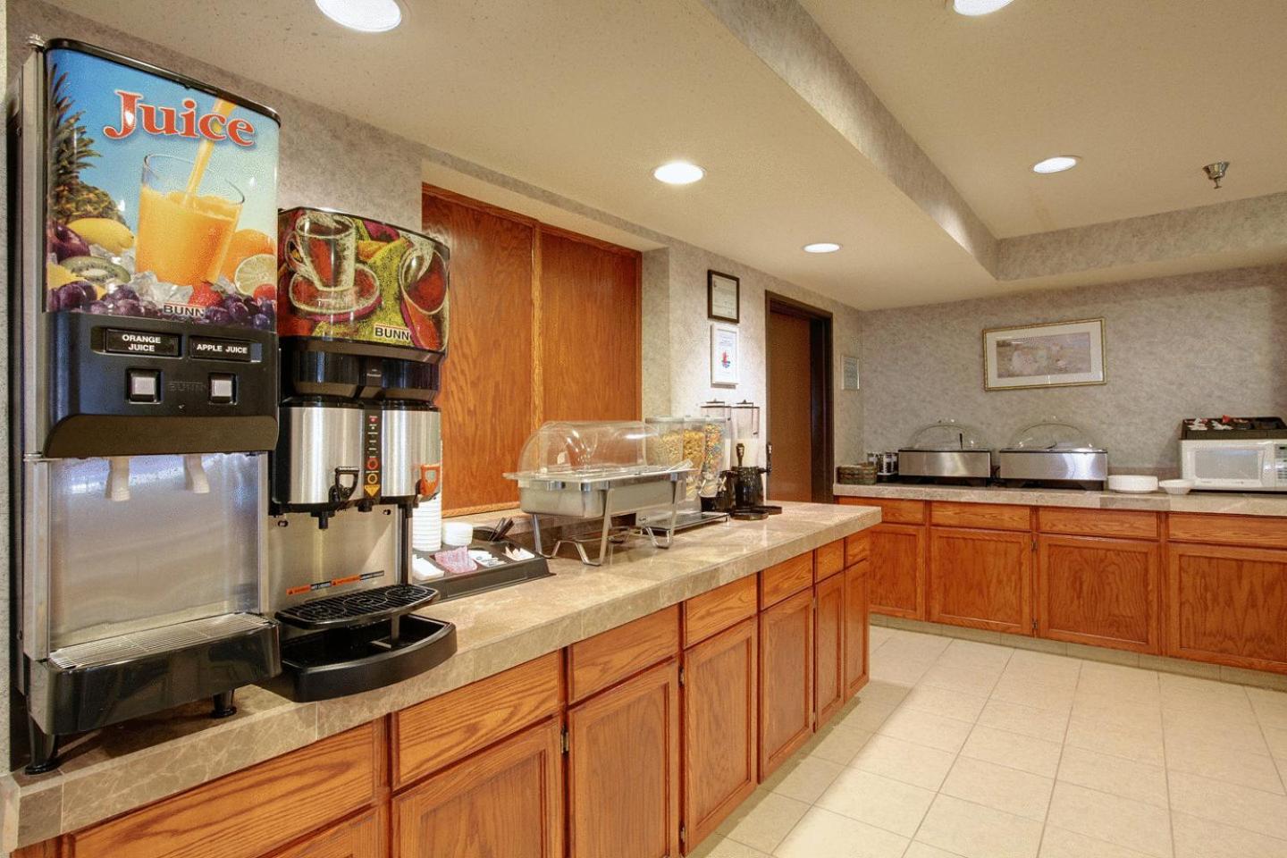 Americas Best Value Inn&Suites Saint Charles Restaurant photo