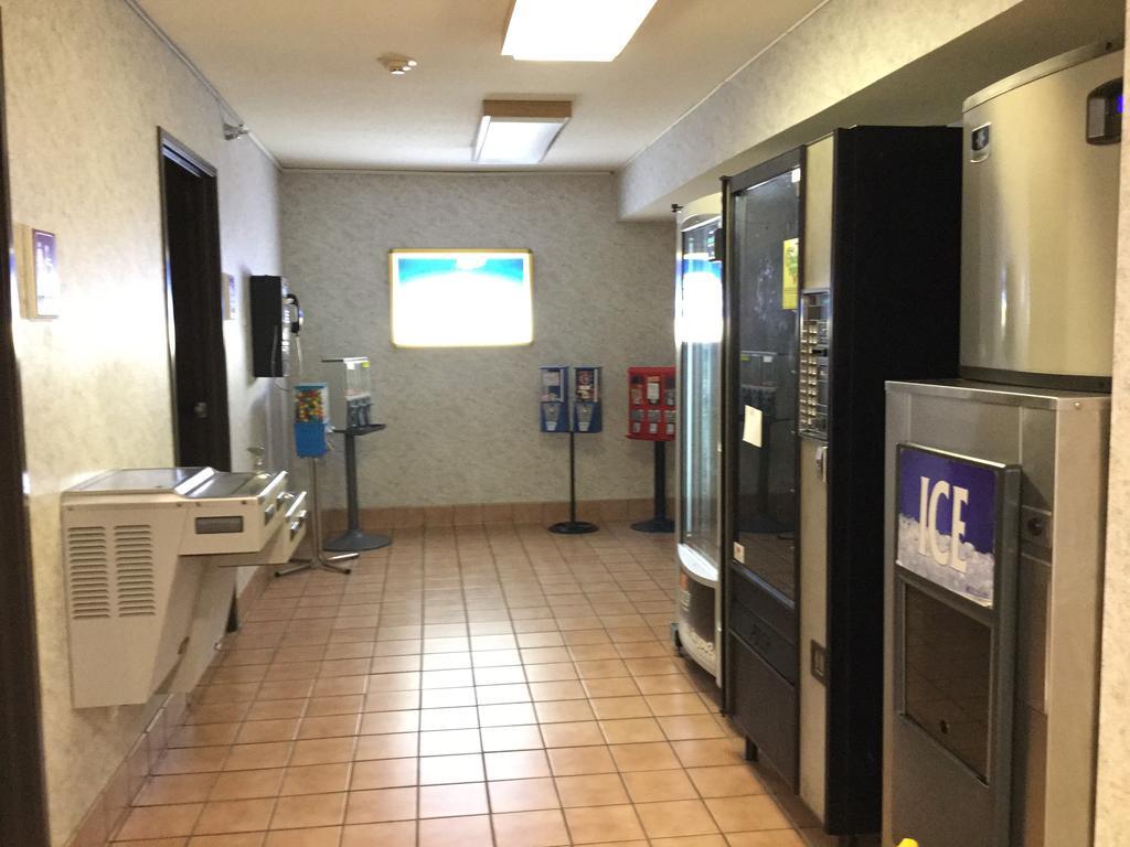 Americas Best Value Inn&Suites Saint Charles Extérieur photo