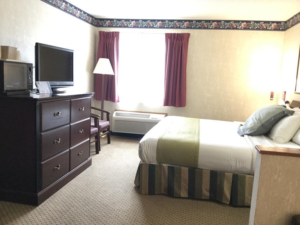 Americas Best Value Inn&Suites Saint Charles Extérieur photo