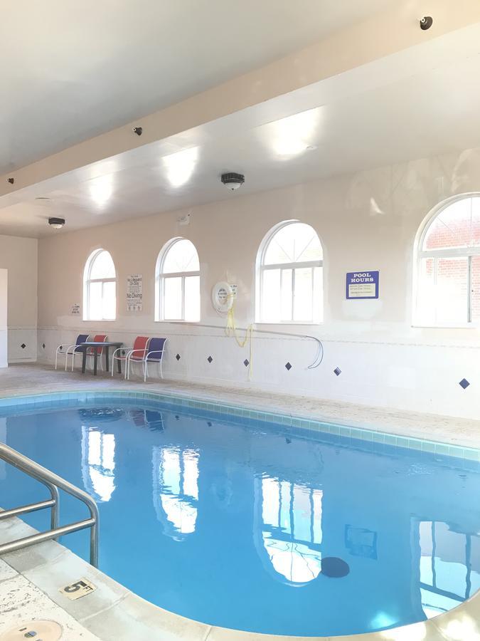 Americas Best Value Inn&Suites Saint Charles Extérieur photo
