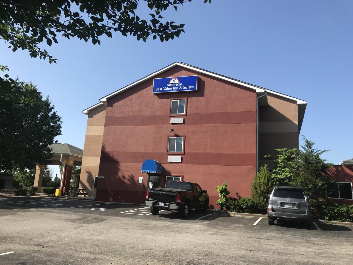 Americas Best Value Inn&Suites Saint Charles Extérieur photo